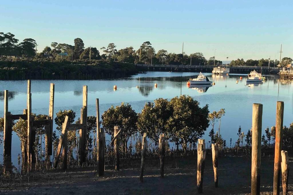 That Seaside Cottage - Fully Equipped Home, 4 Bedrooms On The Foreshore Tooradin Exterior foto